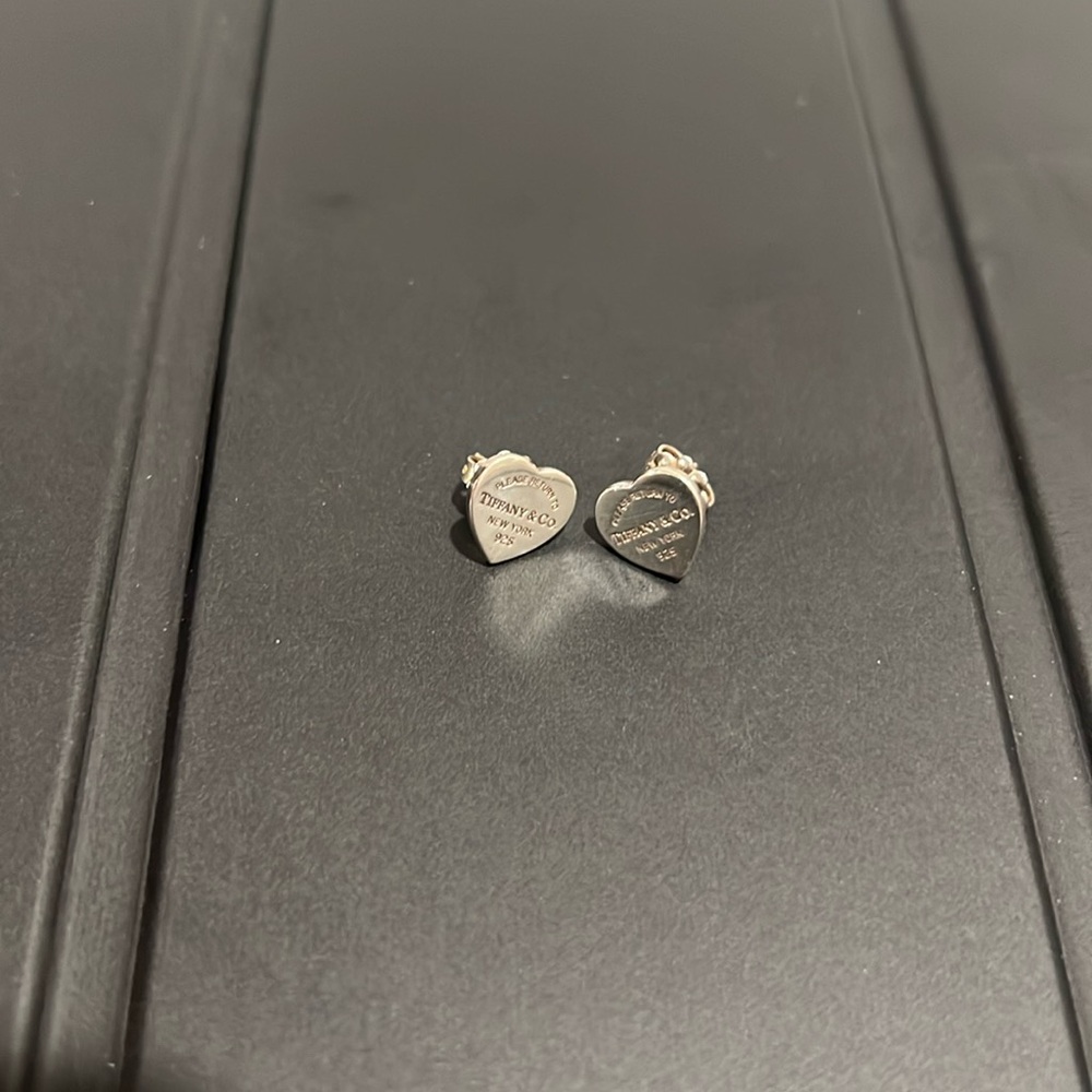 Return to Tiffany Heart Tag Stud Earrings